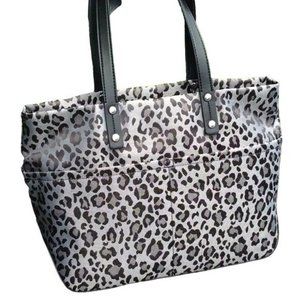 Calvin Klein WomenS Animal Print Tote Top Zip Closure  Size-13” x 10 3/4” NWT